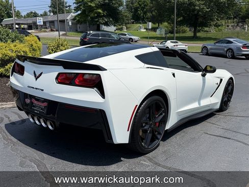 Used 2015 Chevrolet Corvette Stingray Coupe w/ 2LT Preferred Equipment Group RWD image 21