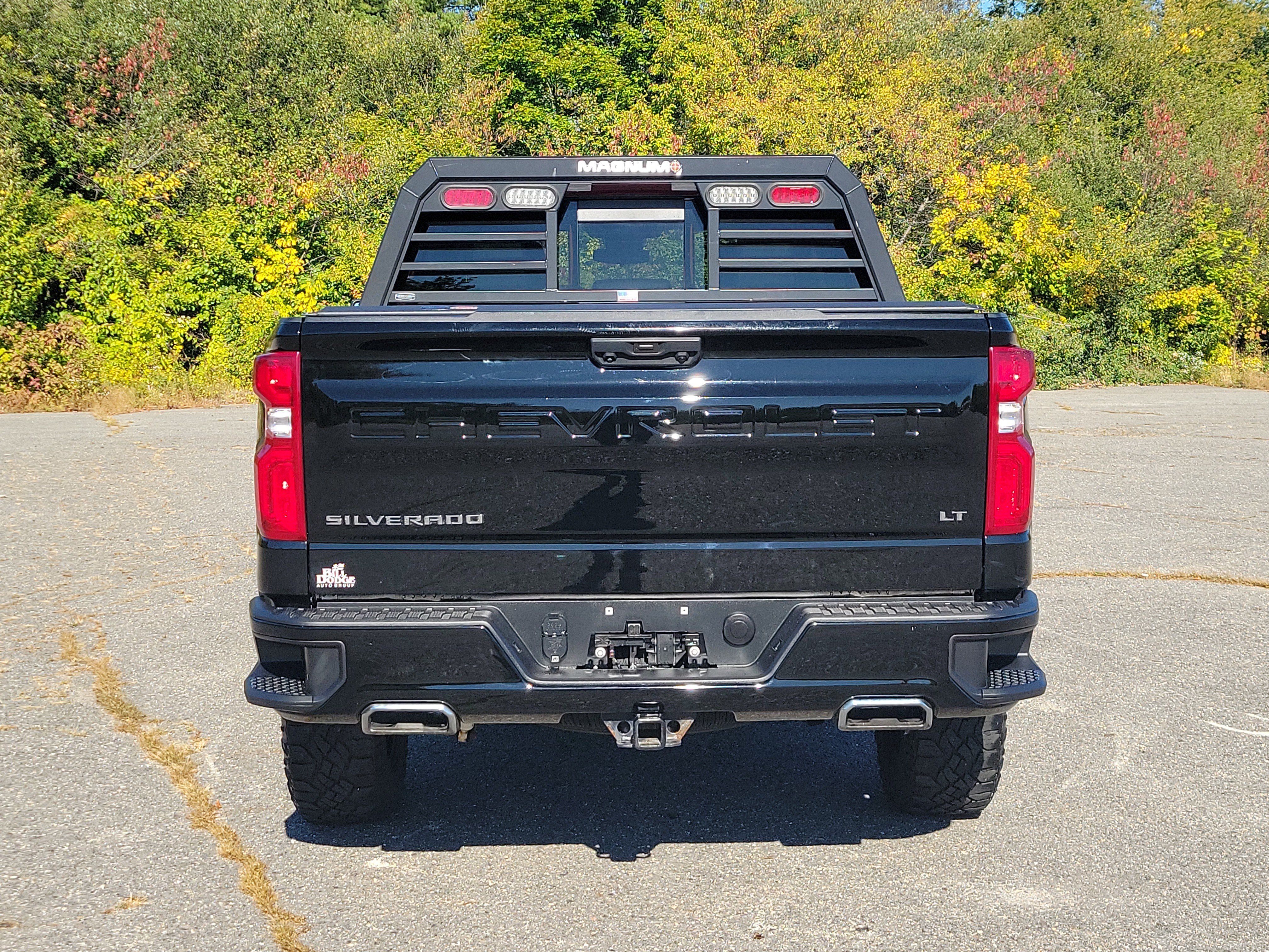 Used 2024 Chevrolet Silverado 1500 LT Trail Boss w/ Convenience Package II AWD/4WD image 6