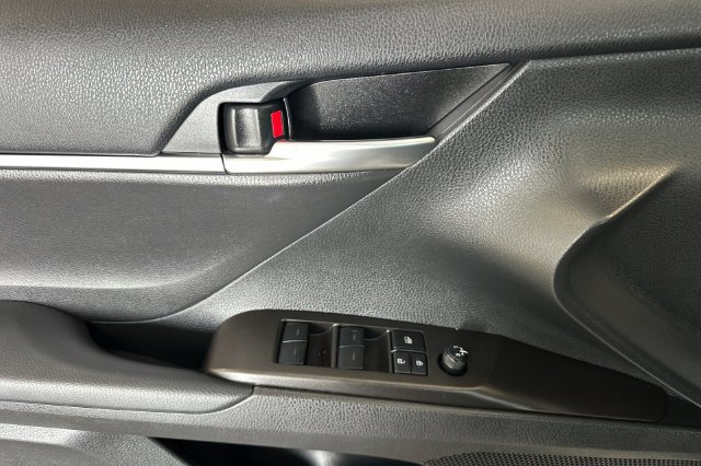 Certified 2024 Toyota Camry SE FWD image 14