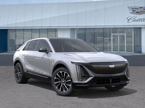 New 2026 Cadillac Lyriq Sport image 7
