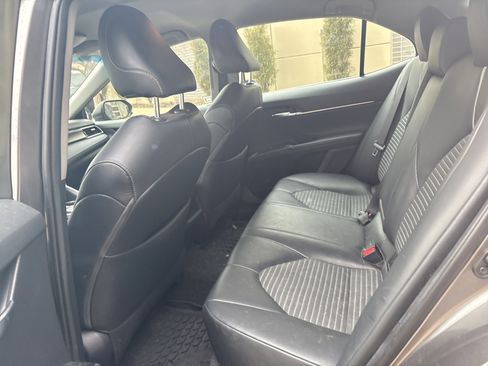 Used 2019 Toyota Camry SE image 29