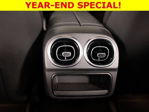 Certified 2025 Mercedes-Benz C 300 4MATIC Sedan image 34