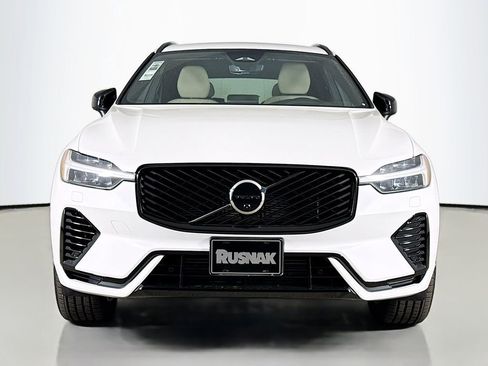 New 2026 Volvo XC60 T8 Plus w/ Protection Package Premier AWD/4WD image 2