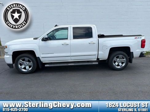 Used 2017 Chevrolet Silverado 1500 LTZ Z71 w/ LTZ Plus Package AWD/4WD image 2
