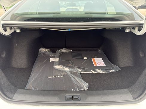 New 2026 Nissan Sentra SV w/ SV Convenience Package FWD image 33