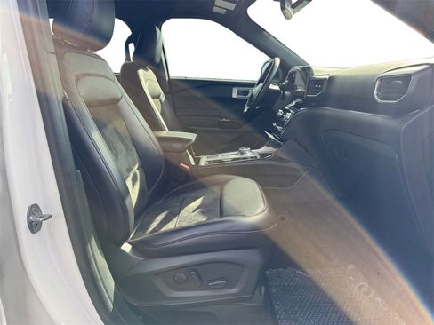 Used 2023 Ford Explorer ST-Line w/ Class IV Trailer Tow Package image 15