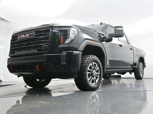Used 2024 GMC Sierra 2500 AT4 w/ AT4 Premium Plus Package AWD/4WD image 48