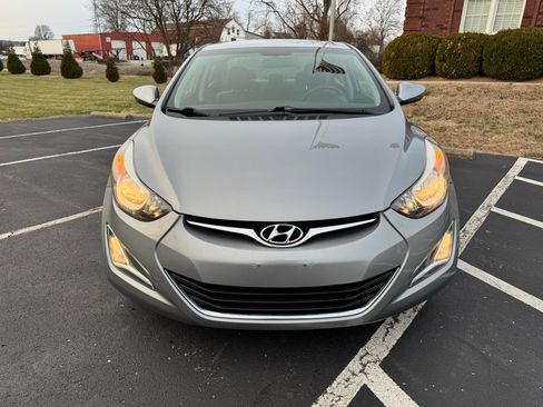 Used 2015 Hyundai Elantra SE w/ Option Group 02 image 15