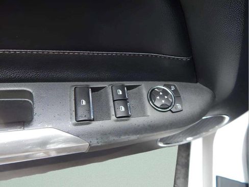 Used 2015 Ford Mustang Premium image 16