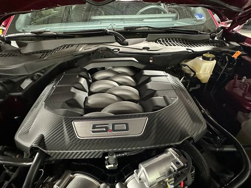 Used 2025 Ford Mustang GT Premium RWD image 37