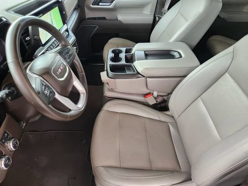Used 2025 GMC Sierra 1500 SLT RWD image 12