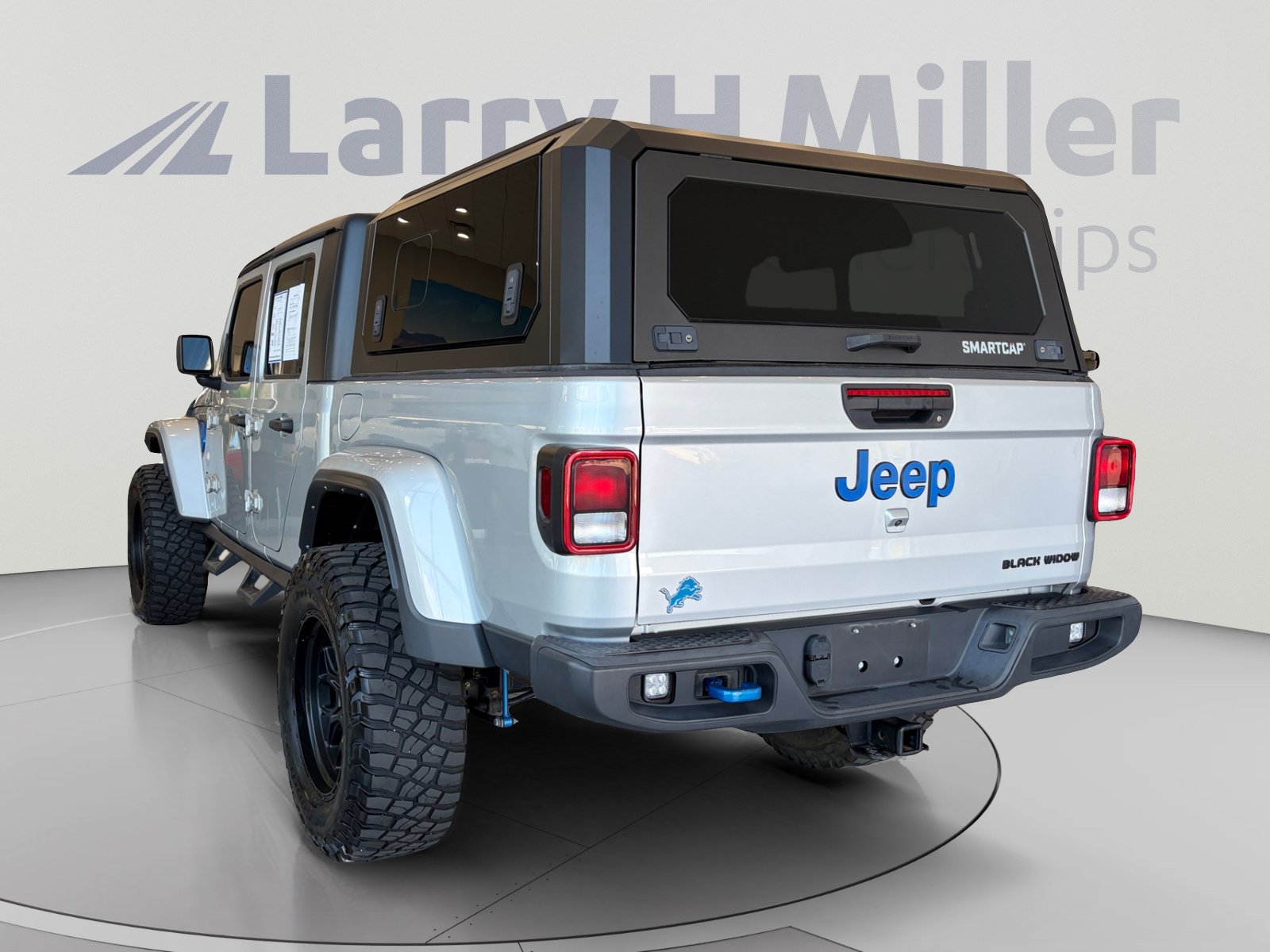 Used 2022 Jeep Gladiator Sport AWD/4WD image 3