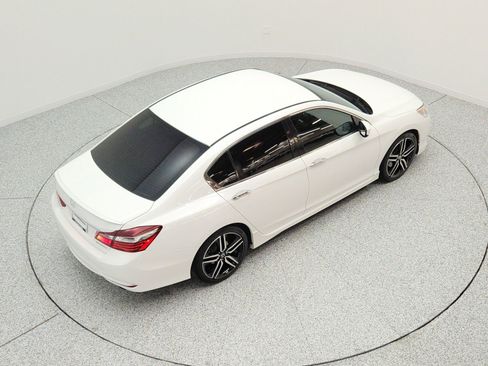 Used 2016 Honda Accord Sport image 26