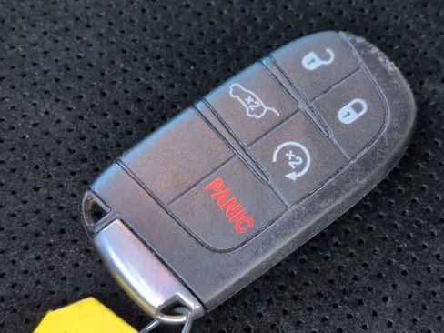 Used 2017 Jeep Grand Cherokee SRT AWD/4WD image 37