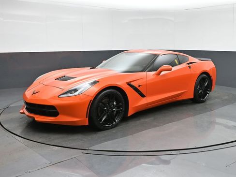 Used 2019 Chevrolet Corvette Stingray Coupe w/ Battery Protection Package image 3