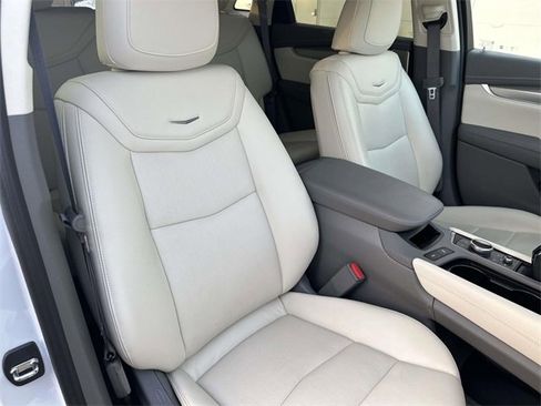Certified 2023 Cadillac XT5 Premium Luxury image 24