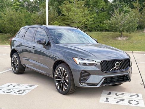 New 2026 Volvo XC60 B5 Ultra w/ Protection Package Premier AWD/4WD image 4