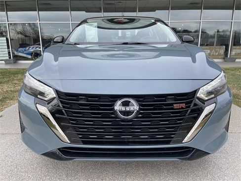 Used 2024 Nissan Sentra SR image 3
