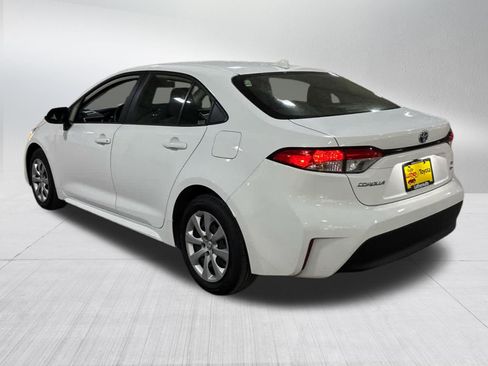 Certified 2025 Toyota Corolla LE FWD image 4
