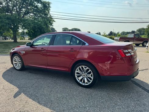 Used 2014 Ford Taurus Limited w/ Equipment Group 301A AWD/4WD image 6