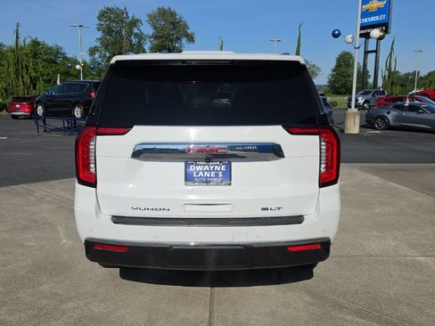 Used 2024 GMC Yukon XL SLT w/ SLT Luxury Package AWD/4WD image 5