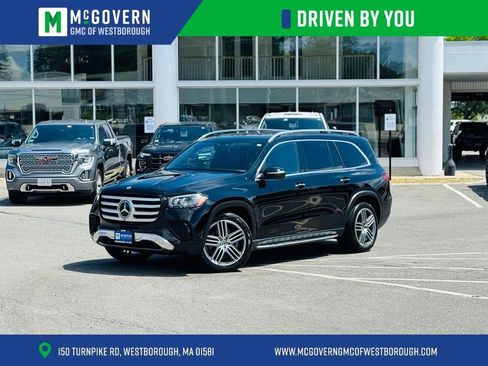 Used 2024 Mercedes-Benz GLS 450 4MATIC image 1
