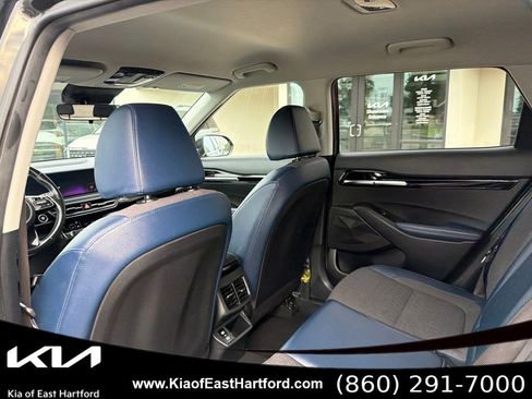 Certified 2024 Kia Seltos S AWD/4WD image 17