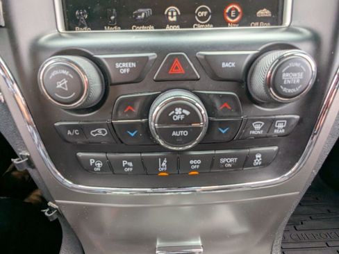 Used 2017 Jeep Grand Cherokee Trailhawk w/ Trailhawk Luxury Group AWD/4WD image 24