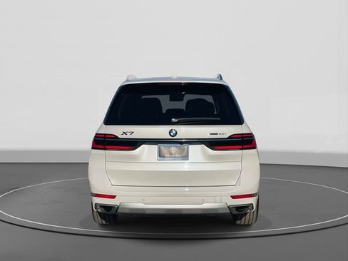 Used 2023 BMW X7 xDrive40i w/ Premium Package AWD/4WD image 5
