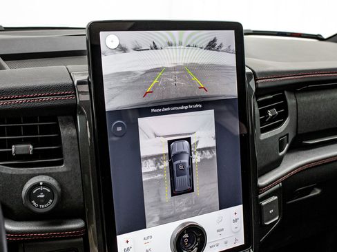 Used 2022 Ford Expedition Max Limited image 41