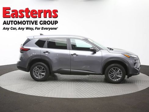 Used 2024 Nissan Rogue S AWD/4WD image 47