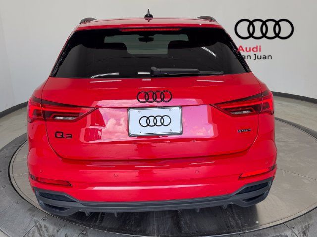 Certified 2025 Audi Q3 2.0T Premium w/ Black Optic Sport Package AWD/4WD image 35