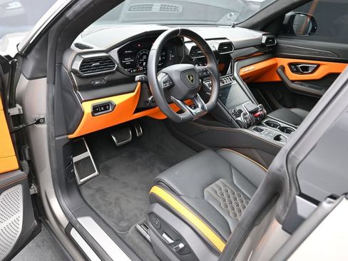 Used 2023 Lamborghini Urus S AWD/4WD image 4
