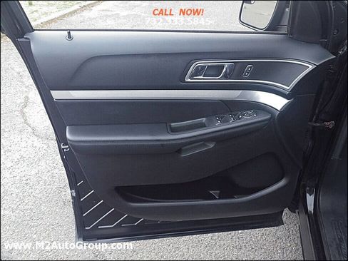 Used 2016 Ford Explorer XLT w/ Equipment Group 202A image 17