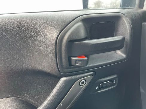 Used 2015 Jeep Wrangler Unlimited Sport w/ Quick Order Package 24S image 14