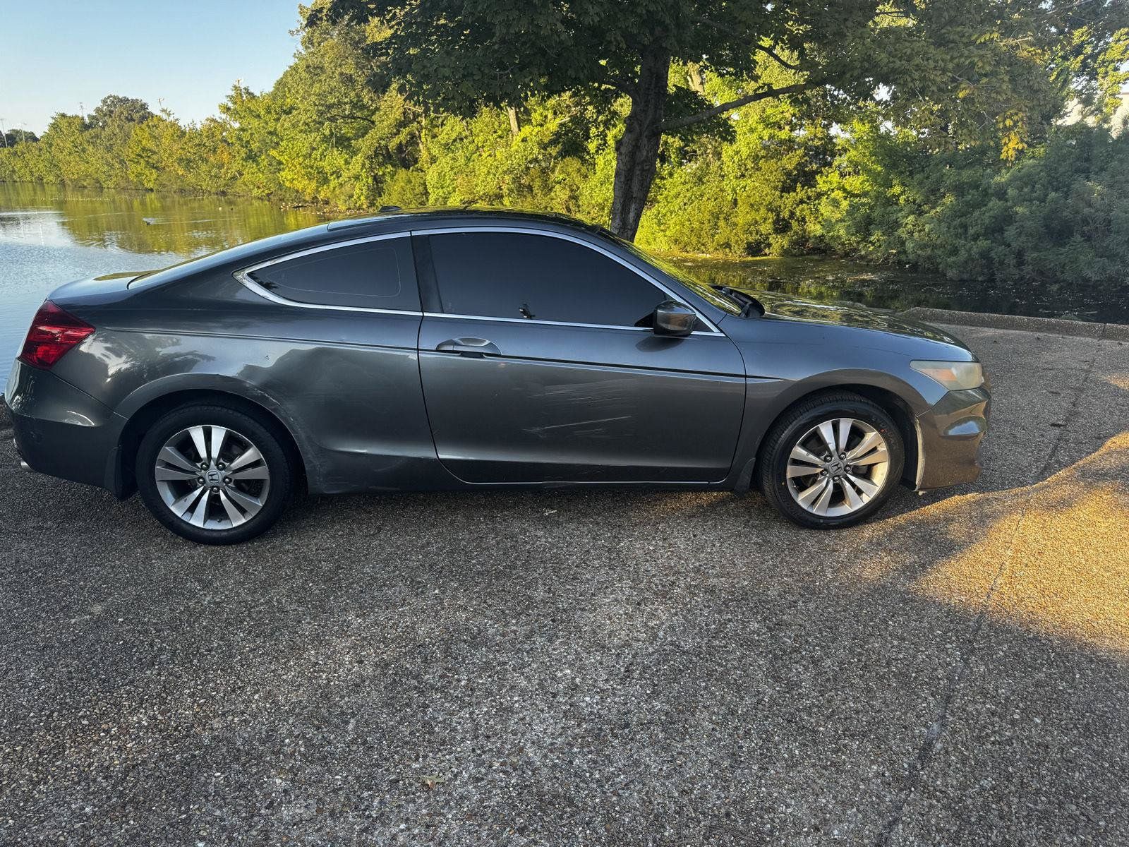 Used 2012 Honda Accord EX-L image 3