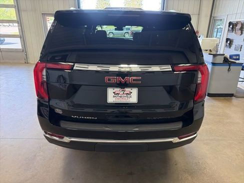 Used 2025 GMC Yukon XL Elevation AWD/4WD image 6