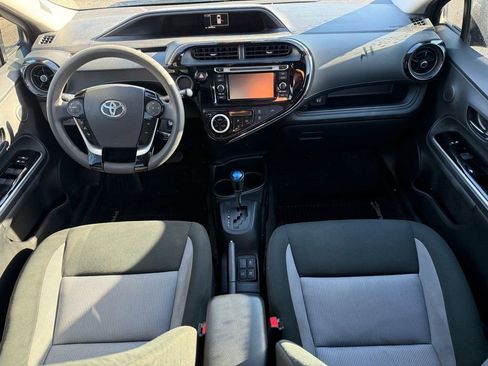 Used 2018 Toyota Prius C One image 20