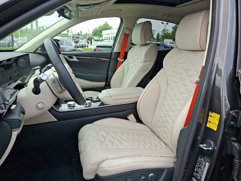 Certified 2025 Genesis GV80 3.5T e-SC image 13