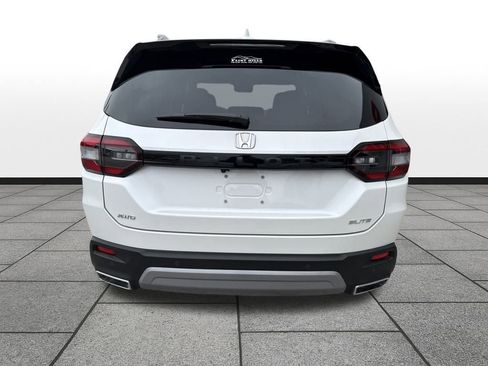 Used 2025 Honda Pilot Elite image 4