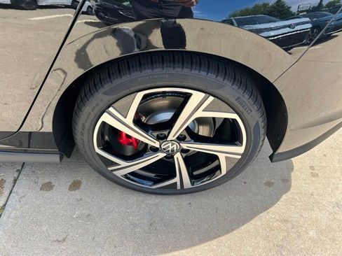 New 2026 Volkswagen GTI SE FWD image 10