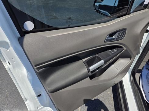 Used 2020 Ford Transit Connect XLT FWD image 27
