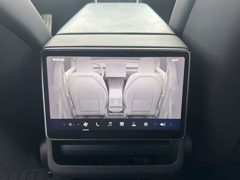 Used 2026 Tesla Model Y Long Range image 13