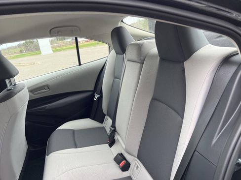 Used 2026 Toyota Corolla LE image 12