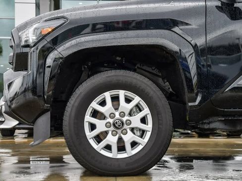 Certified 2025 Toyota Tacoma SR5 image 10