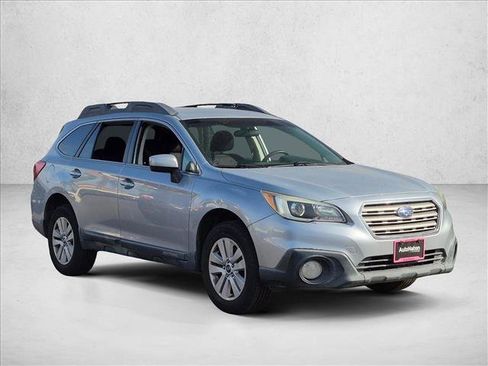 Used 2015 Subaru Outback 2.5i Premium AWD/4WD image 4