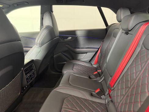 Used 2026 Audi Q8 Prestige w/ Prestige Package image 25