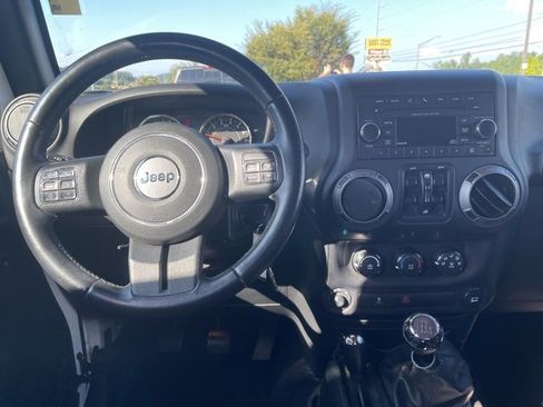 Used 2017 Jeep Wrangler Unlimited Sport w/ Quick Order Package 23S image 11