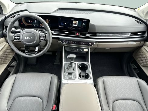 New 2026 Kia Carnival FWD image 7