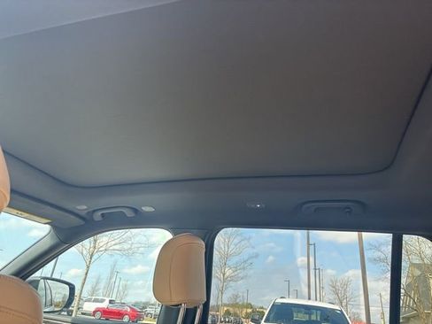 Used 2024 Jeep Grand Cherokee L Limited w/ Black Appearance Package image 30